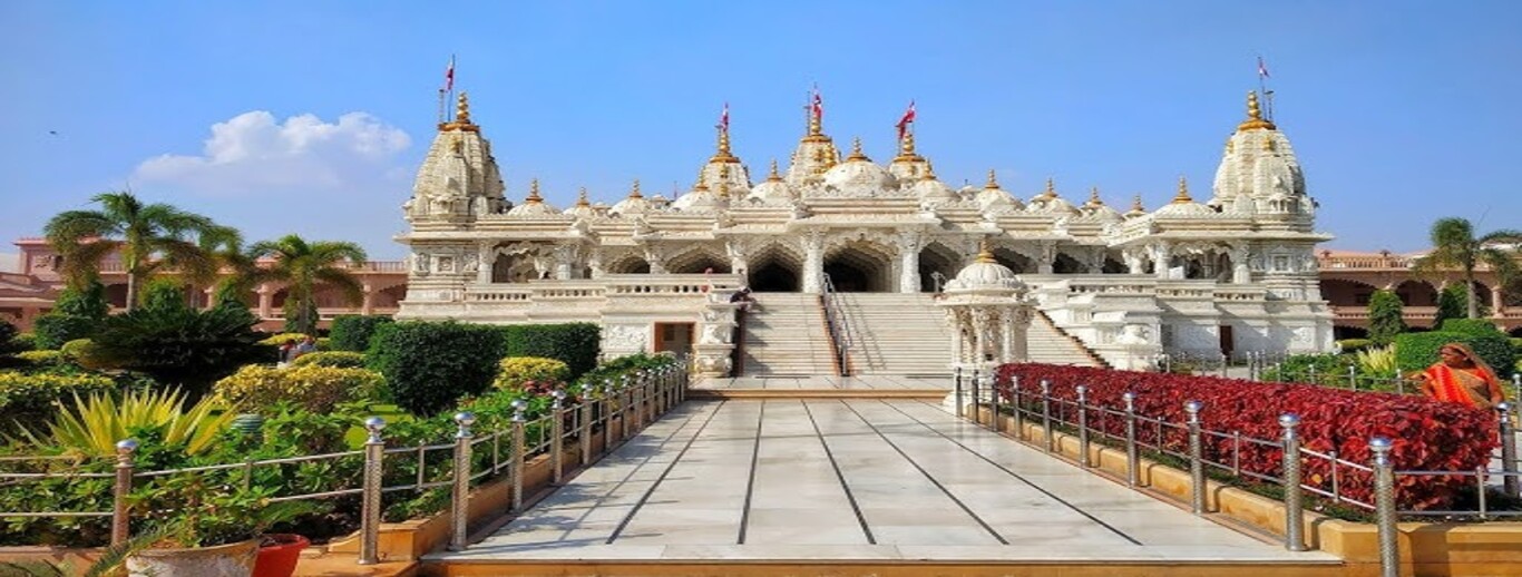 DIWALI MAHOTSAV (SWAMINARAYAN TEMPLE) BHUJ